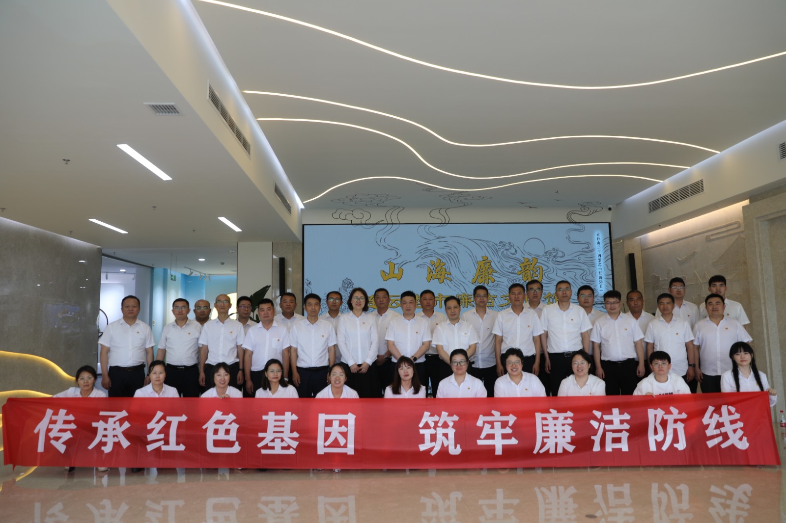 4dd82ad9ab1c702666a305cf9b9aa523_副本